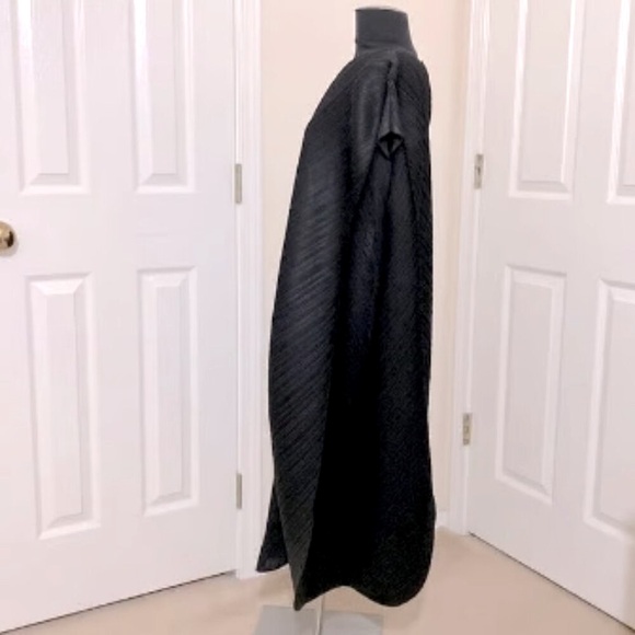 HUAZHIZHEYI Women's Black Vase Shape Dress w Sophisticated Pleats Size S - Picture 2 of 8